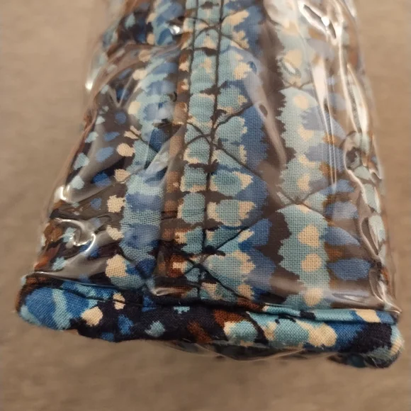 Vera Bradley Blue Floral Small Cosmetic Bag - Picture 14 of 15